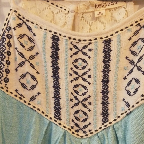 Summer top - Picture 2 of 3